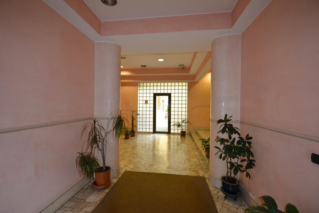Magenta Apartment Varese Exterior photo